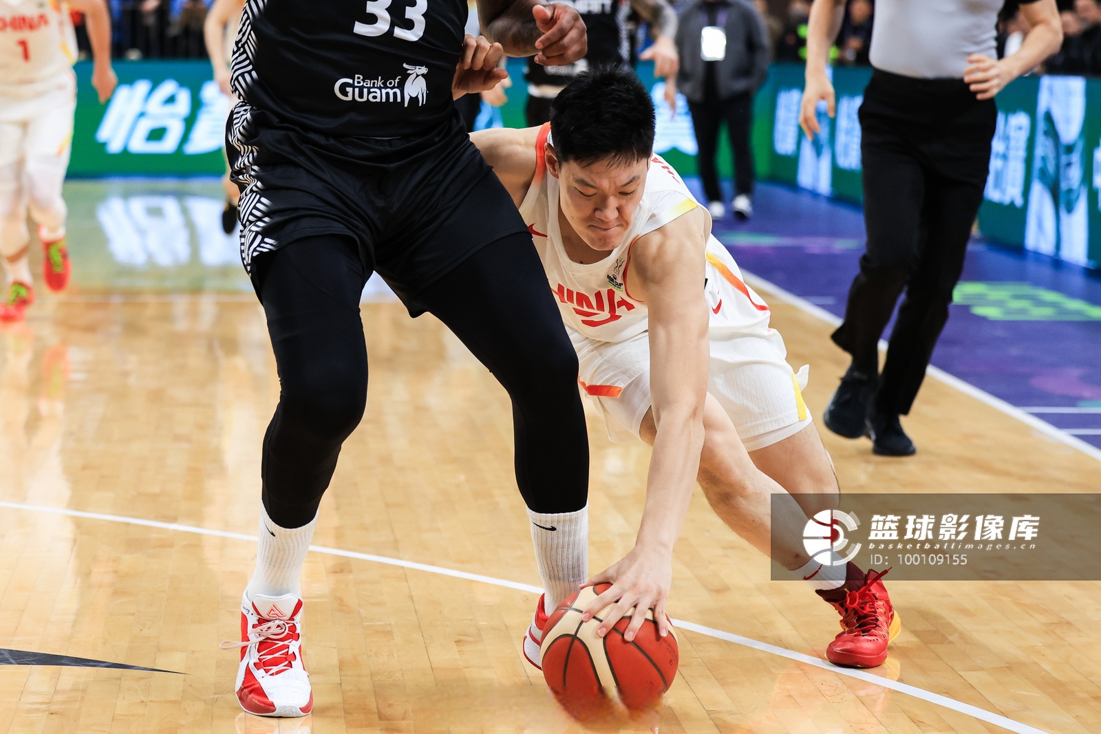 重庆男篮迎战劲旅，全力以赴备战