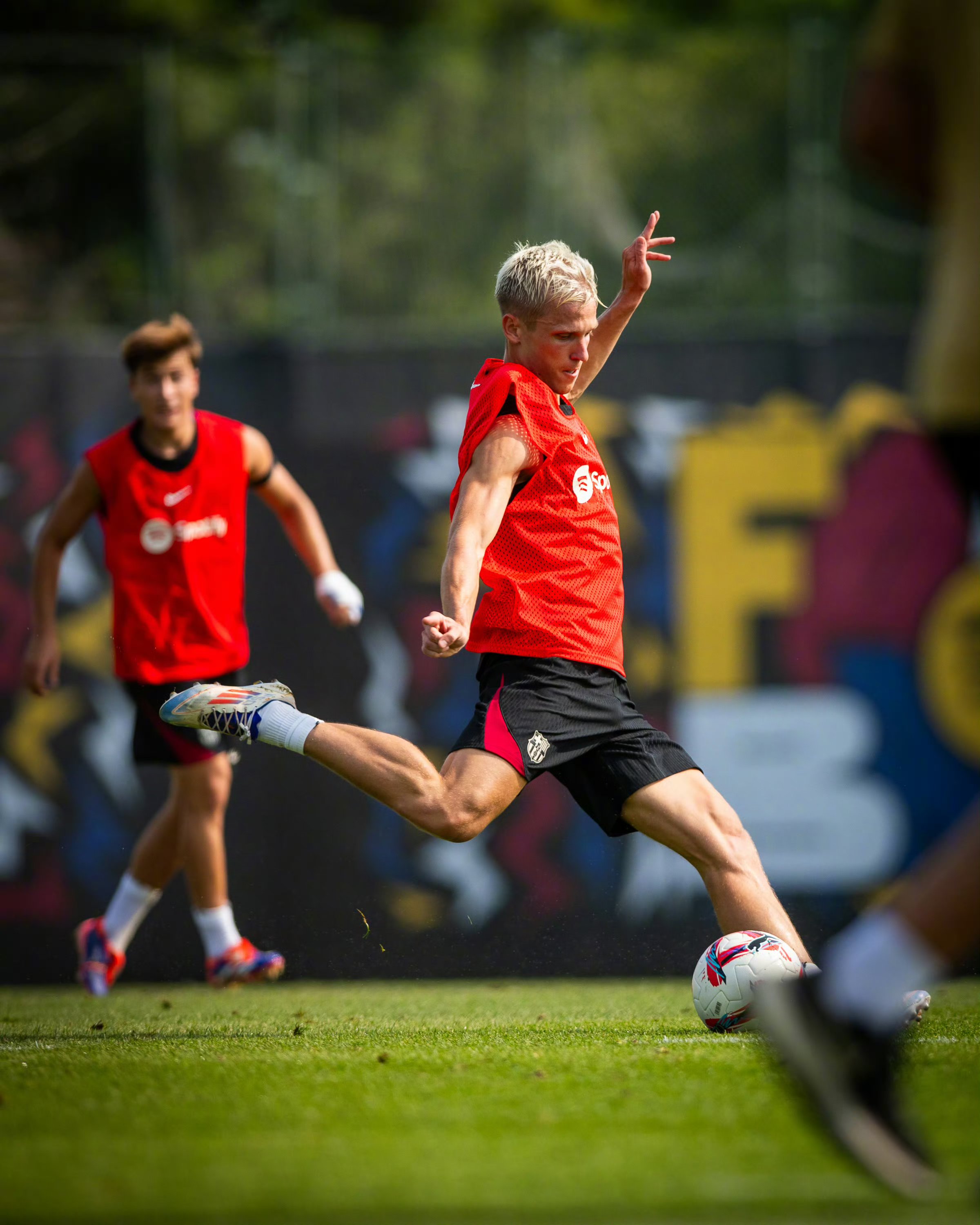 开云体育在线-里尔队球员积极备战，渴望取得连胜