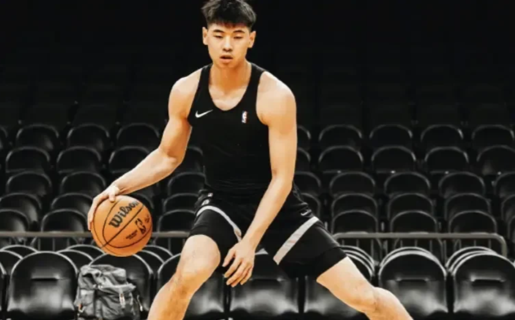 篮网新秀奥南瓦防守绝杀雷霆开心取胜的简单介绍