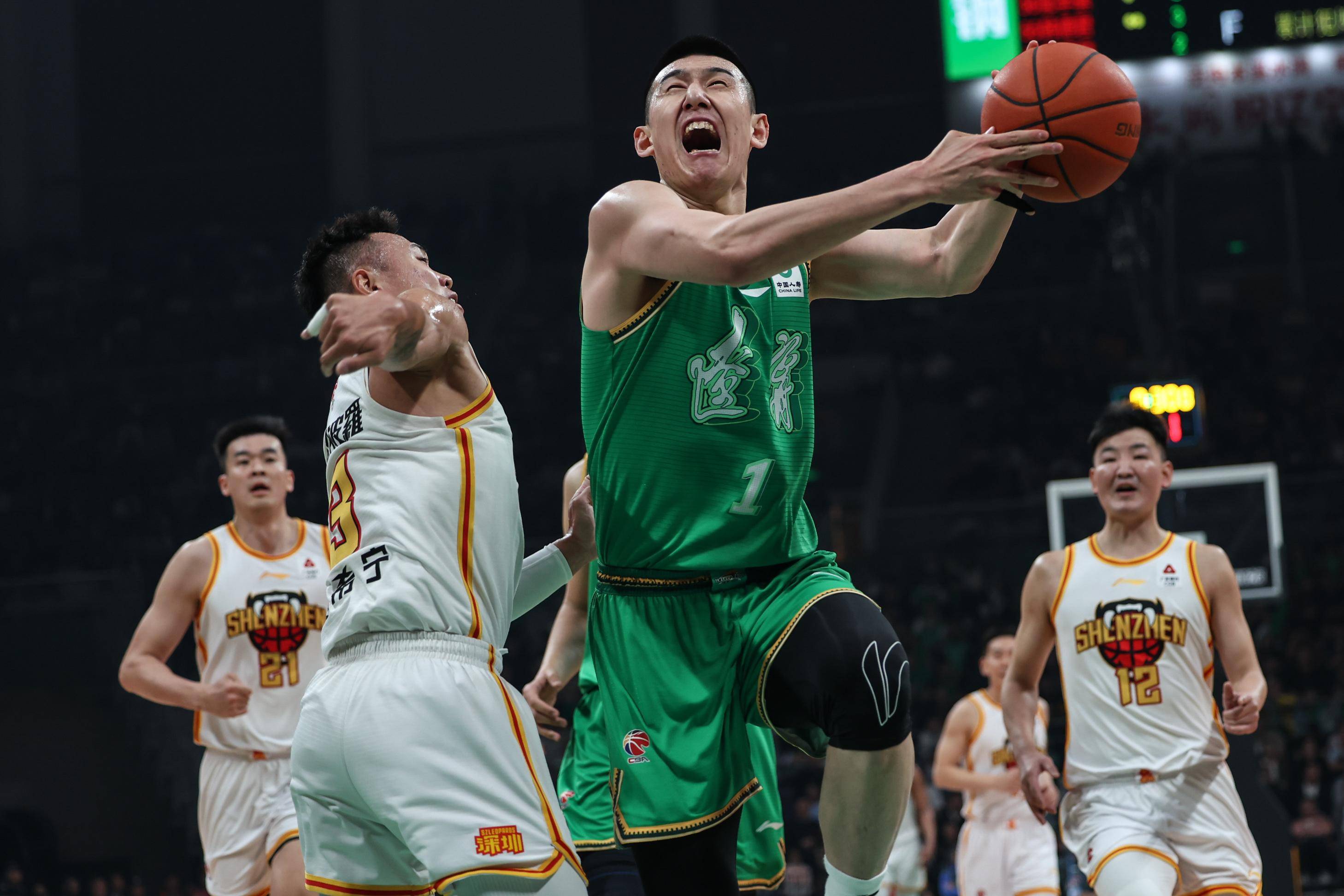 辽宁队再获胜利，强势冲刺季后赛