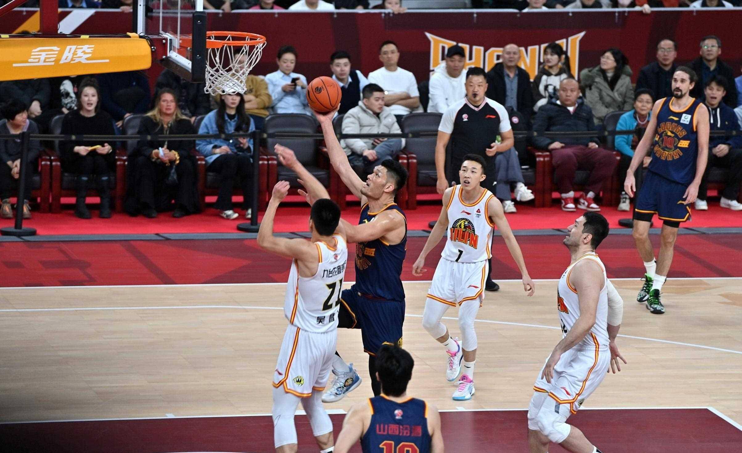 包含山西男篮遭遇困境，励精图治突围的词条