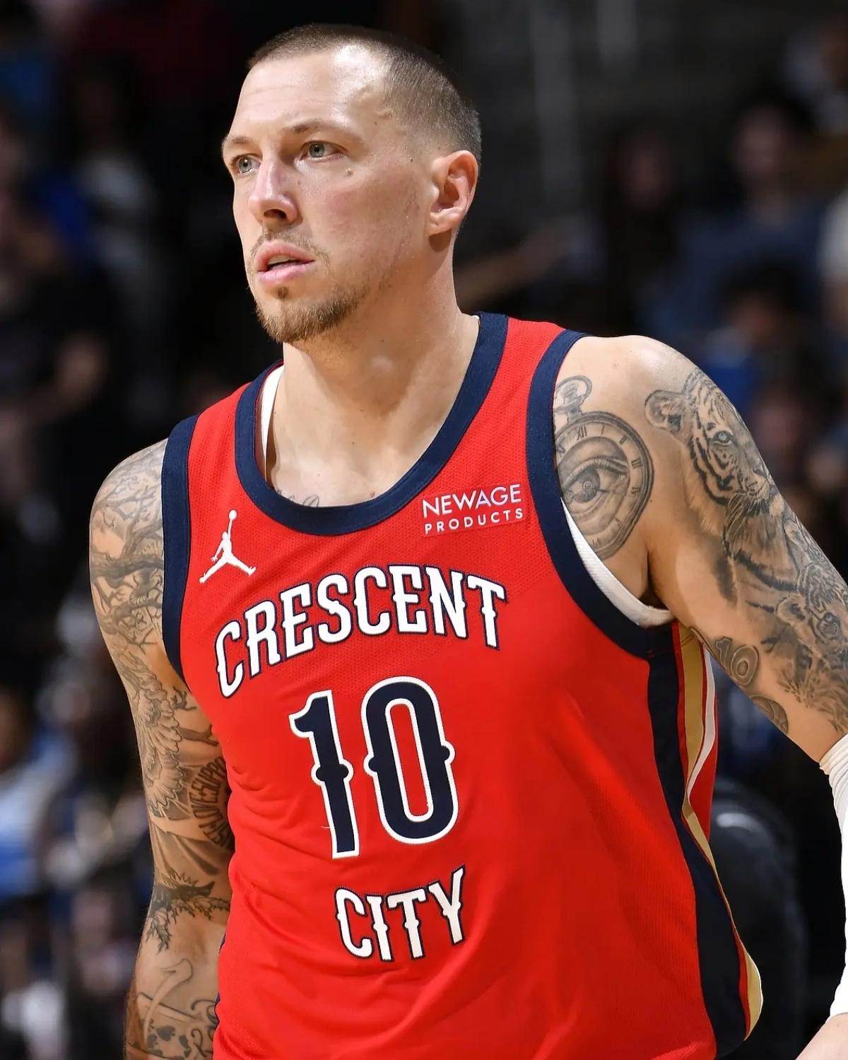 开云体育app-欧洲联赛中刚刚签约的新秀表现抢眼