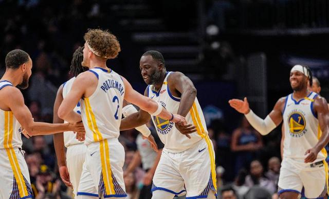 包含勇士遭遇三连败，季后赛希望渺茫的词条