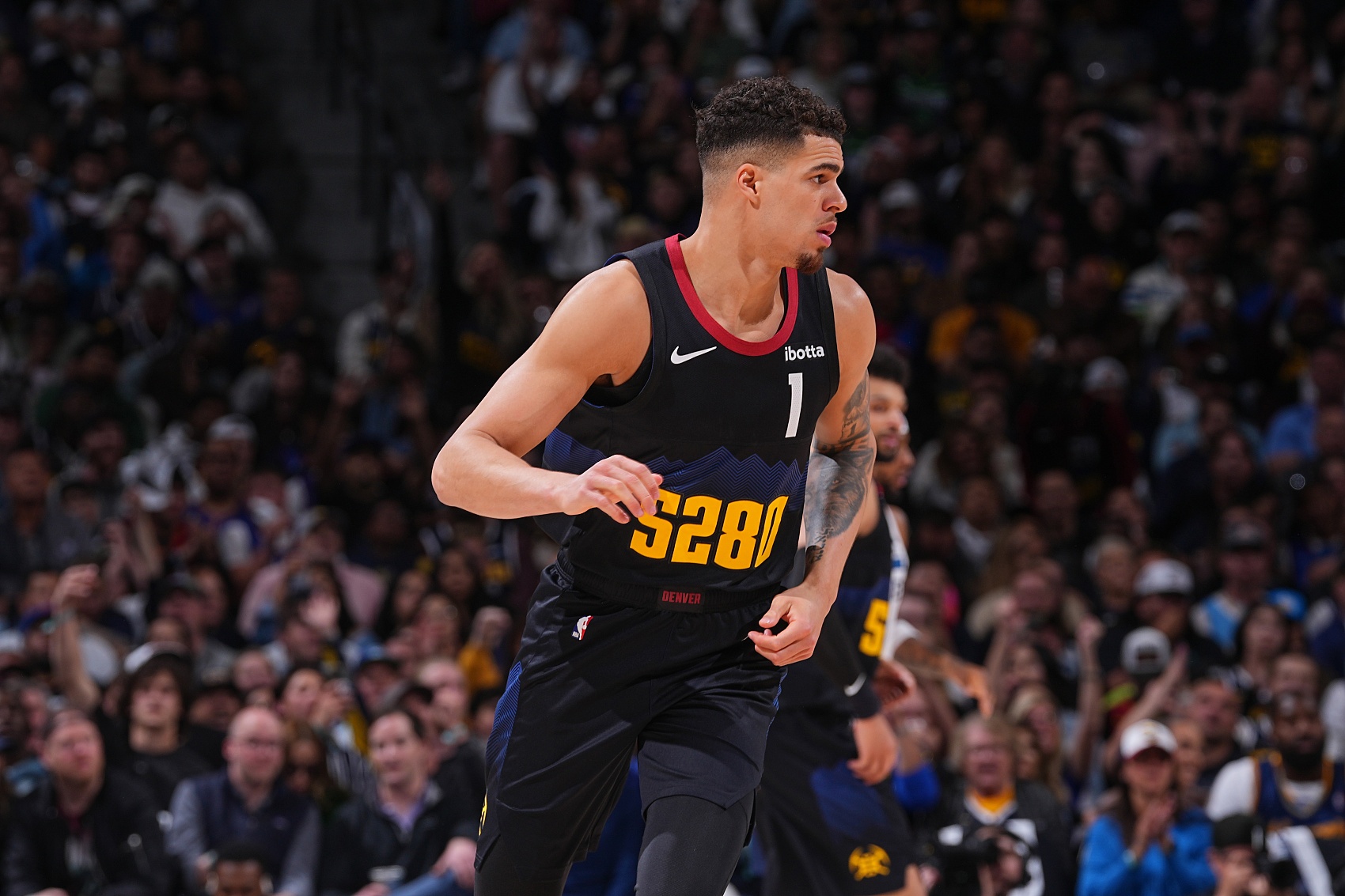 开云体育平台APP-关于鹈鹕队大将高效砍分，挑战西部前四的信息