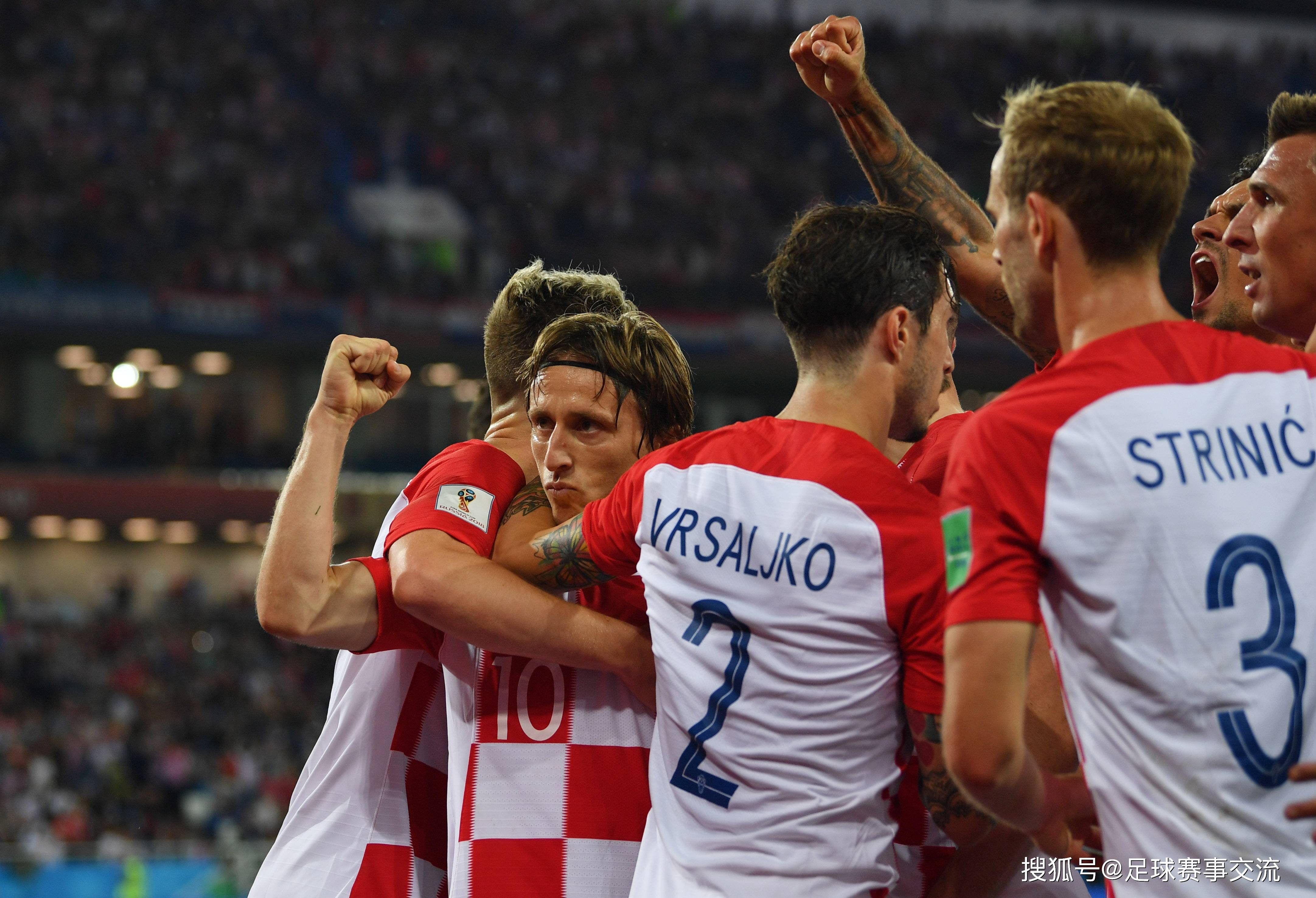 包含斯洛伐克队在关键比赛中反超对手，夺得胜利的词条