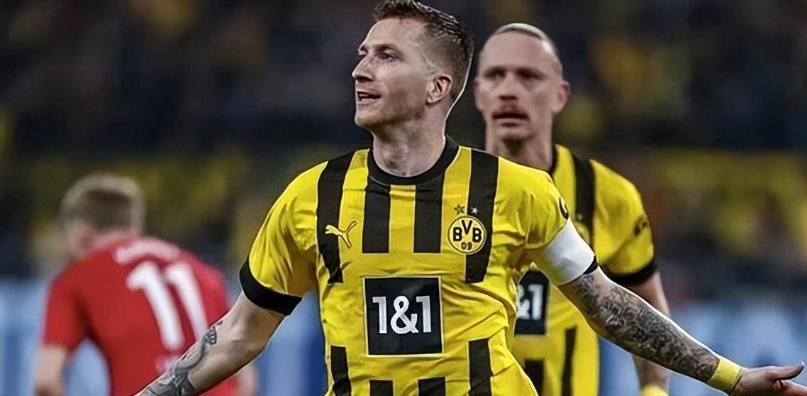 关于奥格斯堡取胜关键战，赢得保级希望的信息