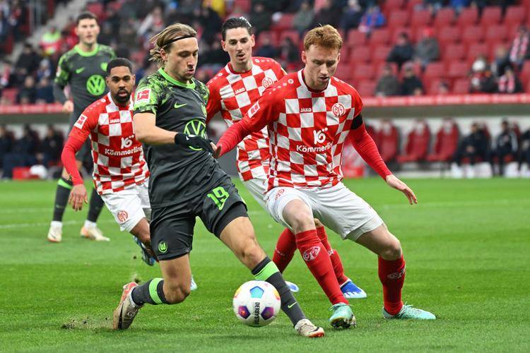 开云平台-包含霍芬海姆球队在比赛中展现出色的进攻体系，取得胜利的词条