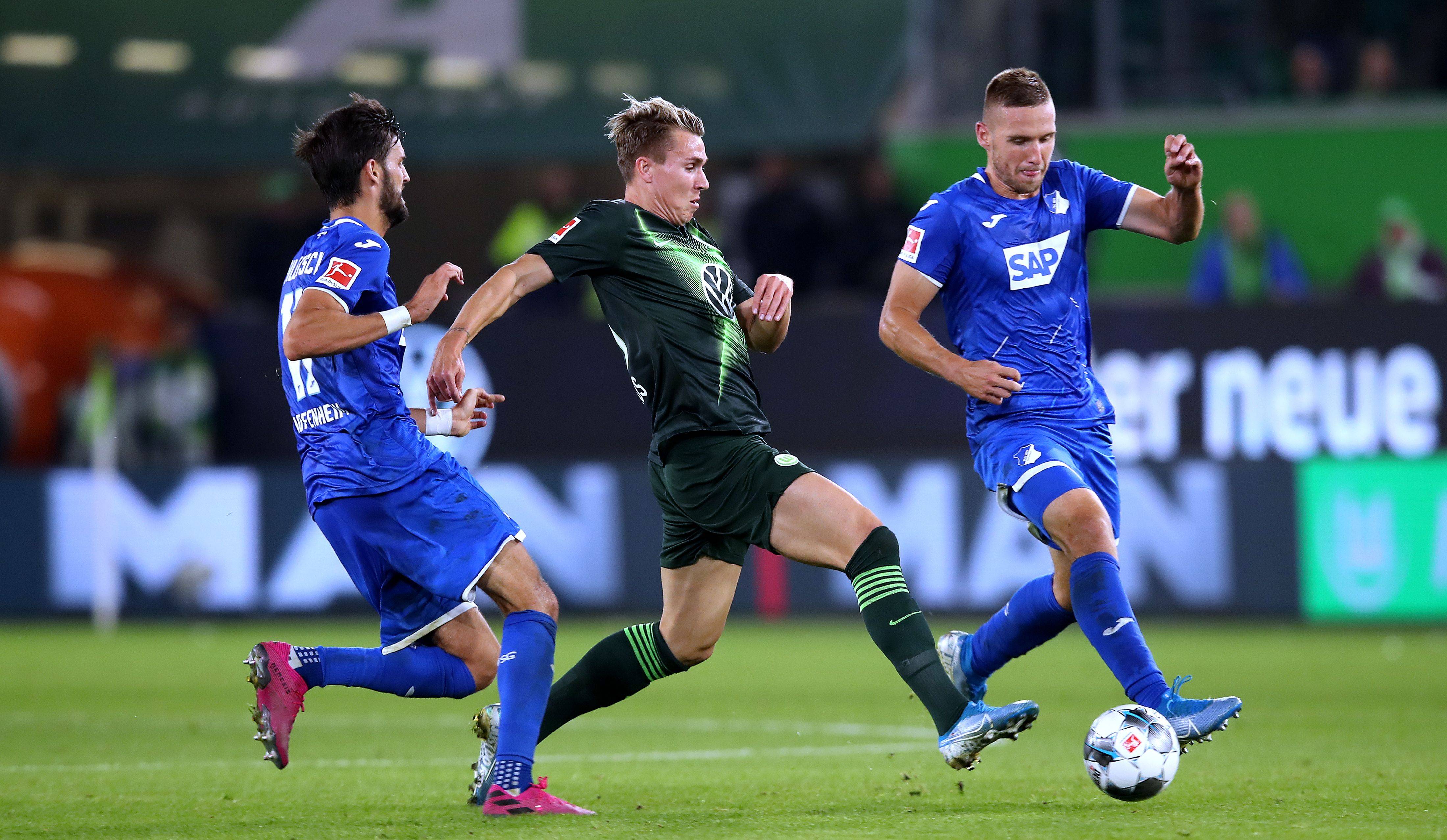 包含霍芬海姆球队在比赛中展现出色的进攻体系，取得胜利的词条