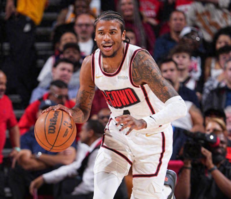 人新星状态回升,成为球队得分王 人新星状态回升,成为球队得分王