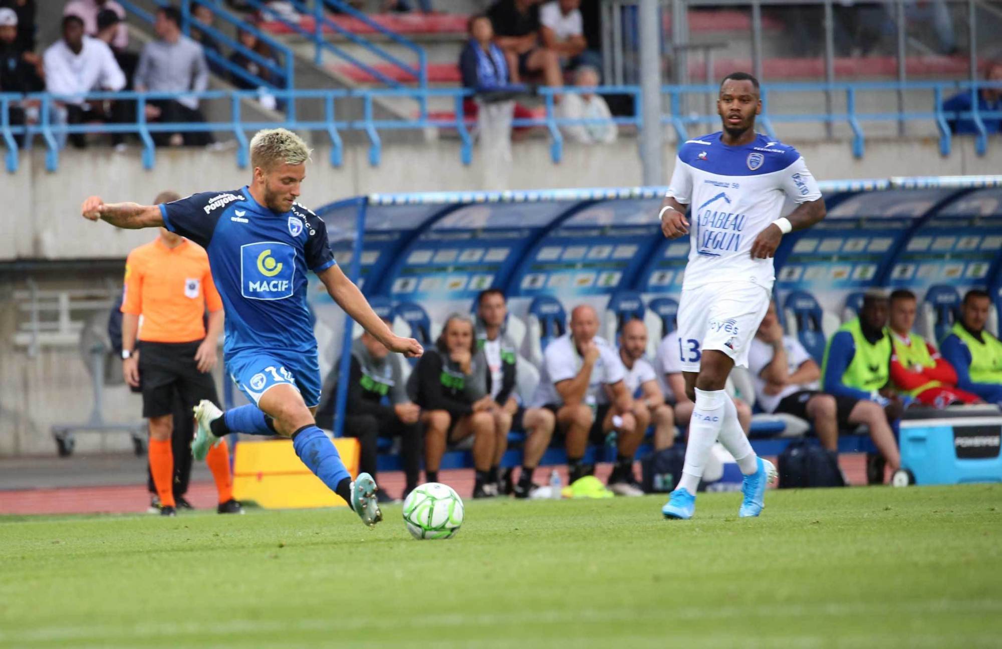 开云体育登录-阿尔及利亚国脚在法甲联赛频繁进球