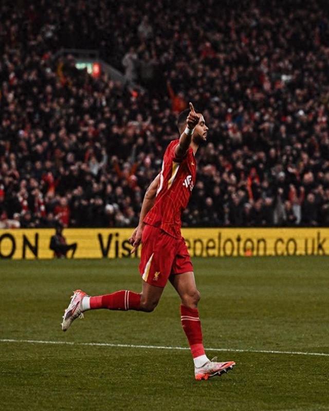 开云体育-利物浦凭实力晋级，冠军之路日益清晰