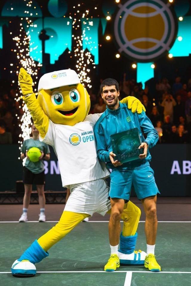 开云体育官方网站-包含西班牙运动员实力悍张，连获冠军的词条