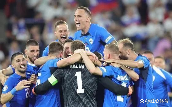 包含克罗地亚主场击败斯洛文尼亚，小组出线领跑的词条