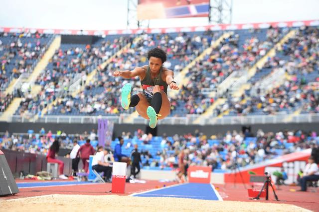 印度选手在射击比赛中发挥出色