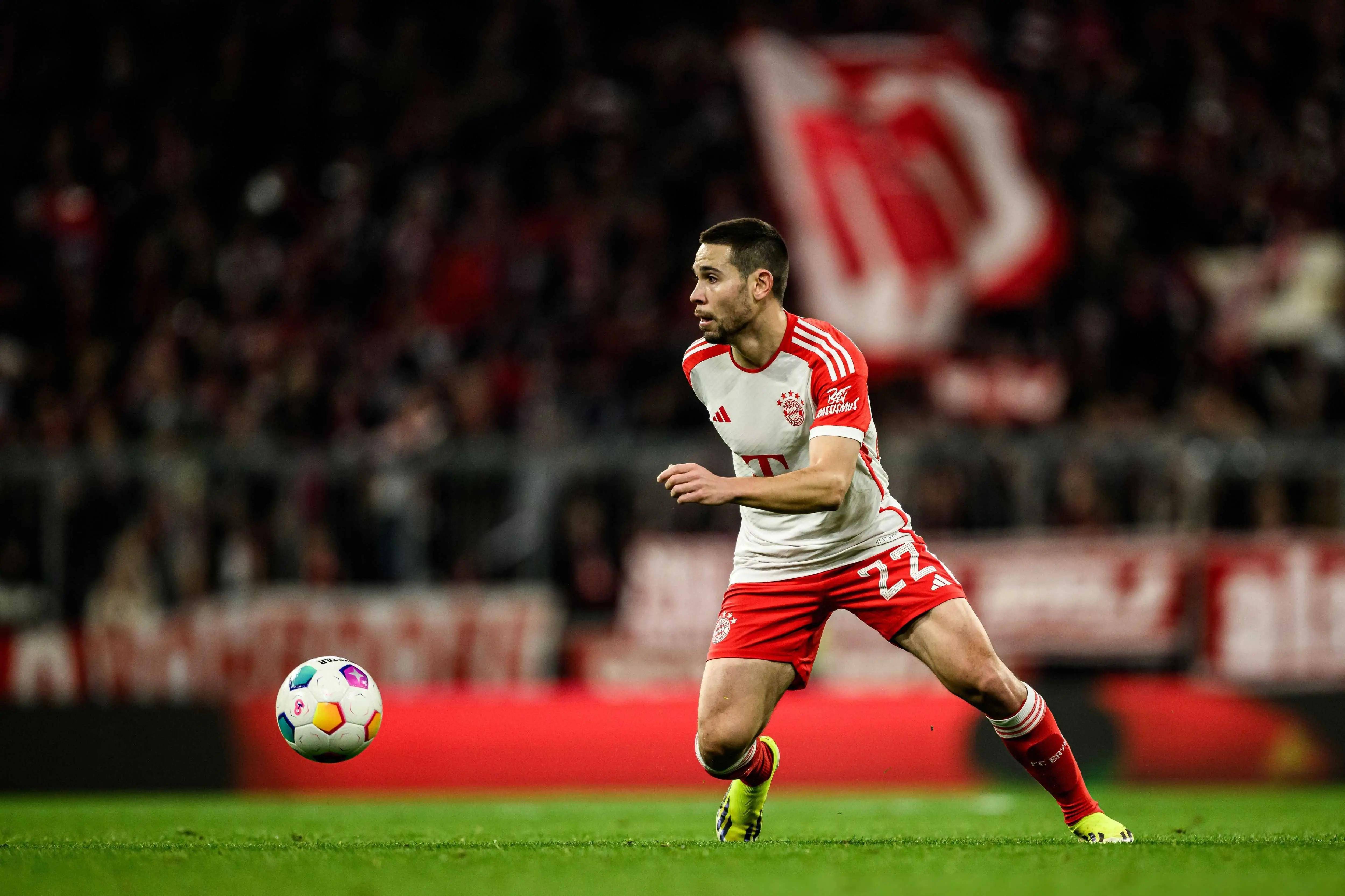 拜仁慕尼黑继续领跑，保持领先