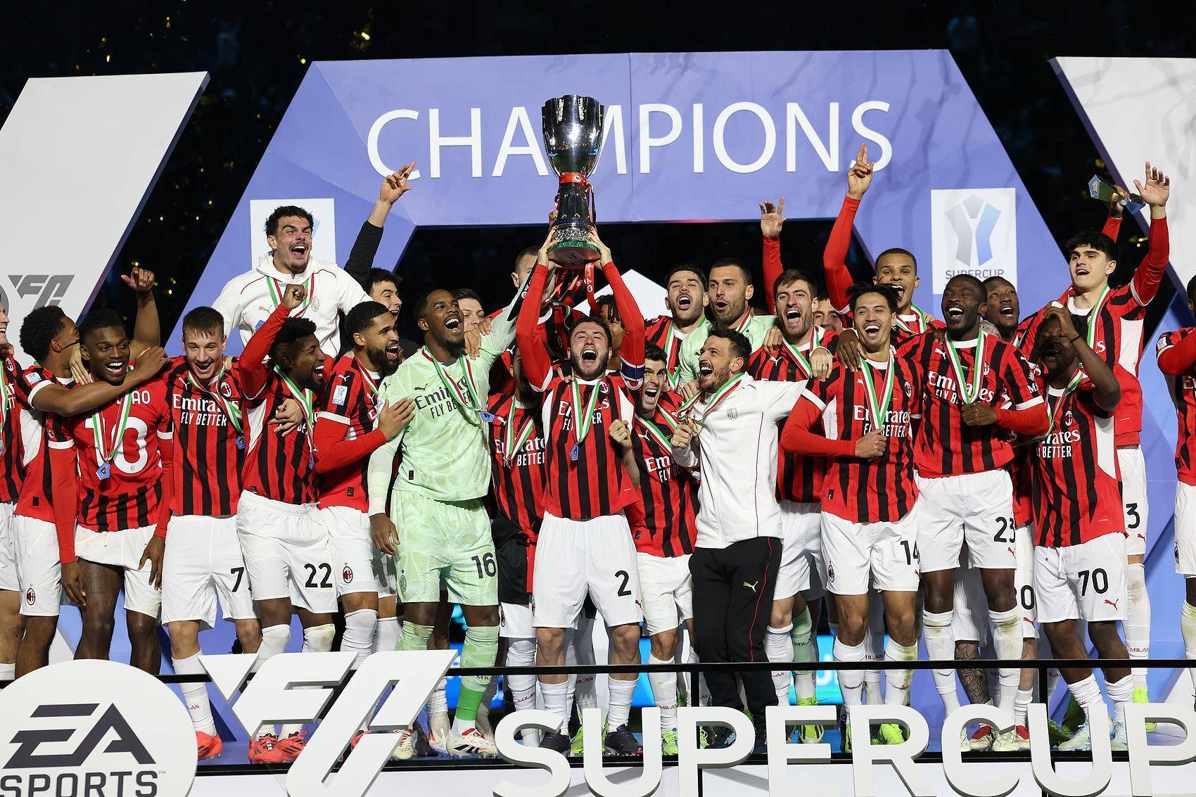 --莱比锡逆转战胜里昂，成功晋级欧冠半决赛的简单介绍