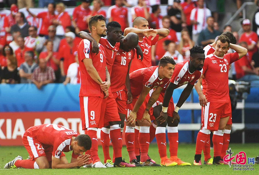 瑞士较量波兰险胜，暂时领跑