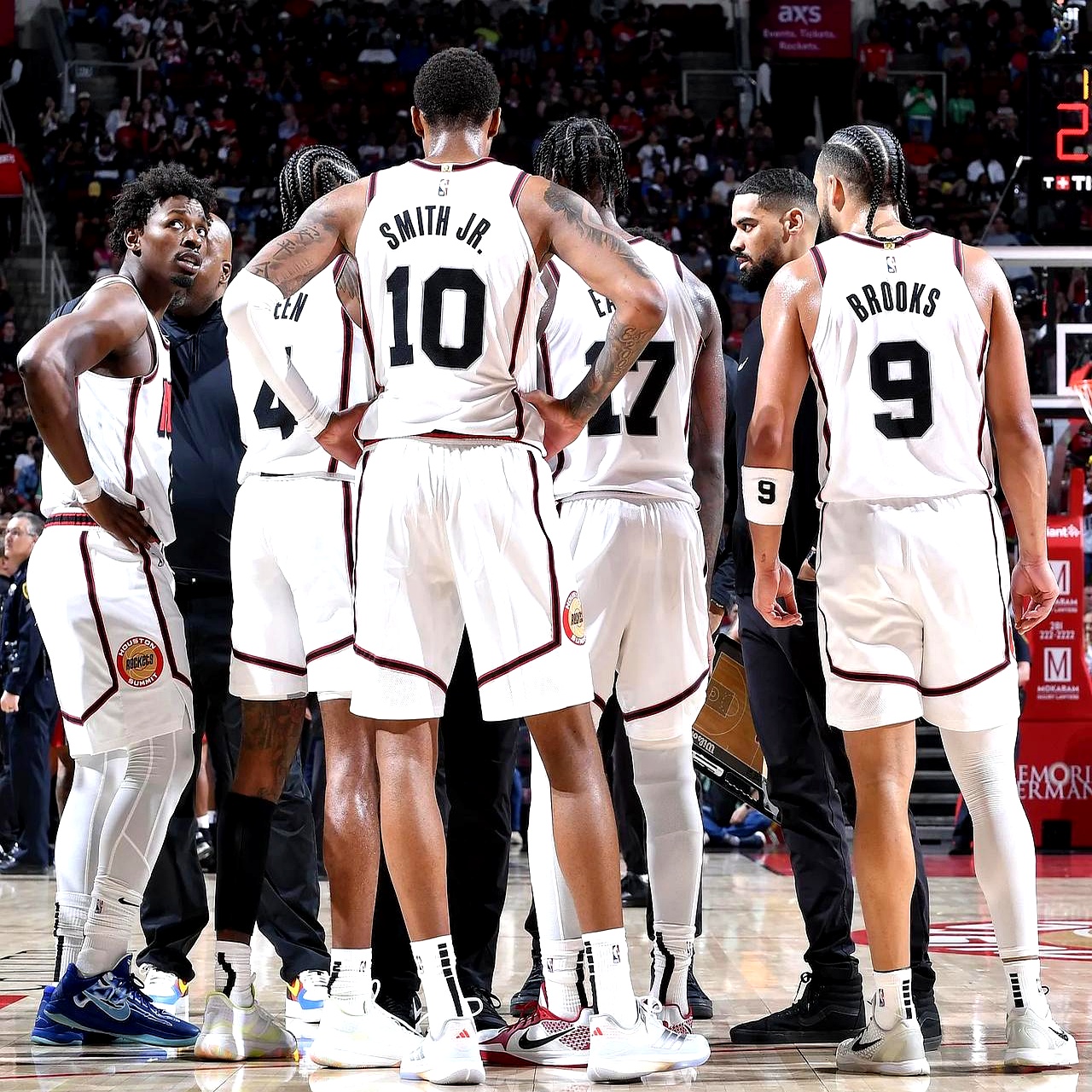 火箭全队协力,终获季后赛资格的简单介绍 火箭全队协力,终获季后赛资格的简单介绍