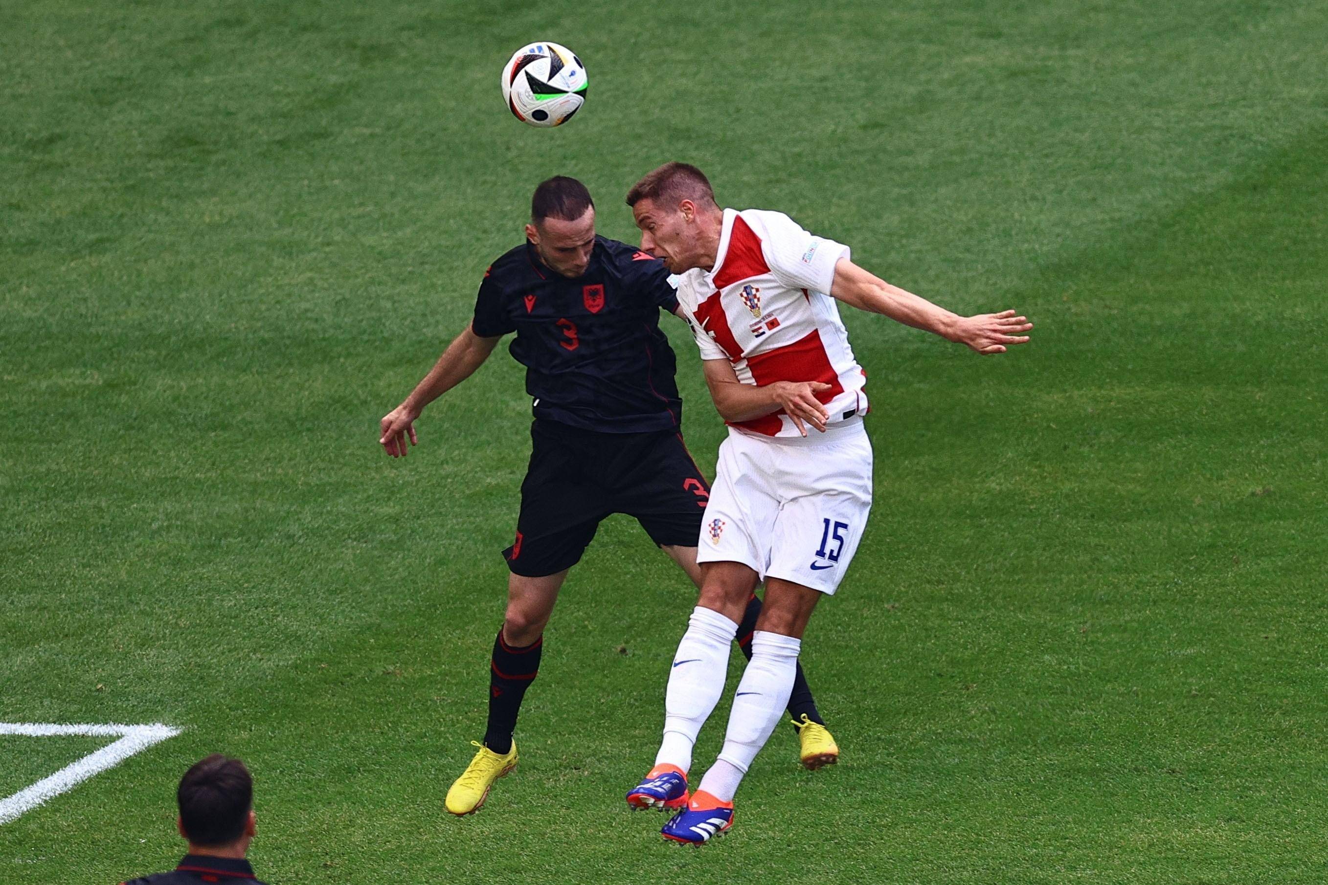 意大利客场轻取阿尔巴尼亚，小组出线无忧