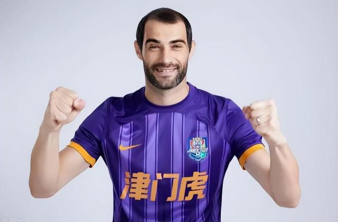 关于甘冈主场硬战，艰难取胜保住领头羊位置的信息