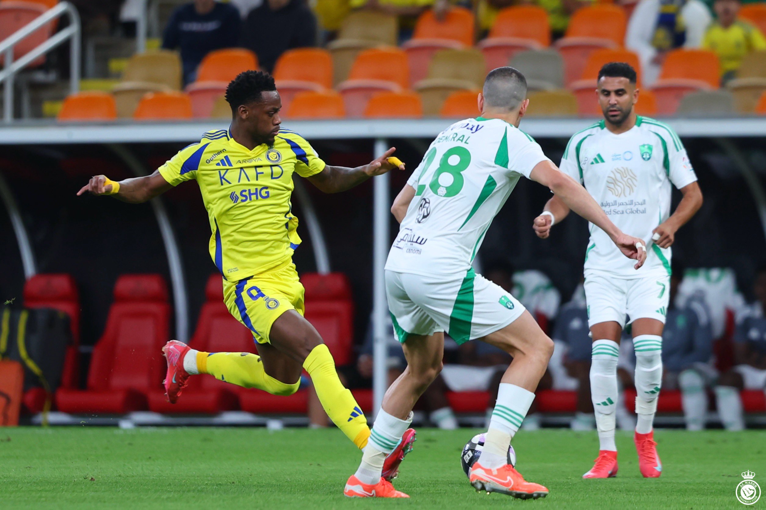 佛罗伦萨绝杀对手，豪取胜利