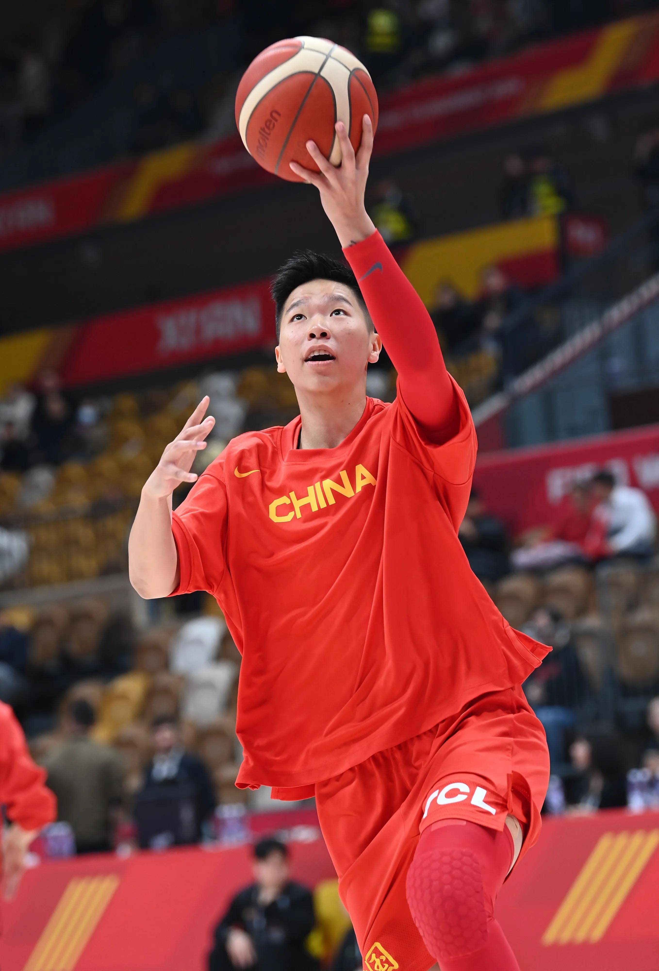 主教练透露比赛战术，期待球队取得胜利的简单介绍