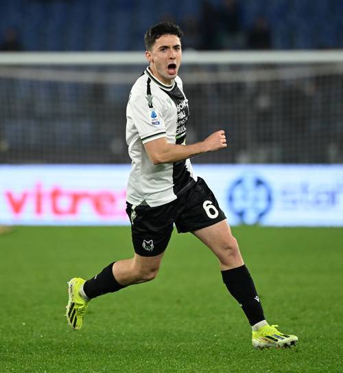 开云平台-阿波罗尼亚遭遇主场失利，球队誓勇反弹