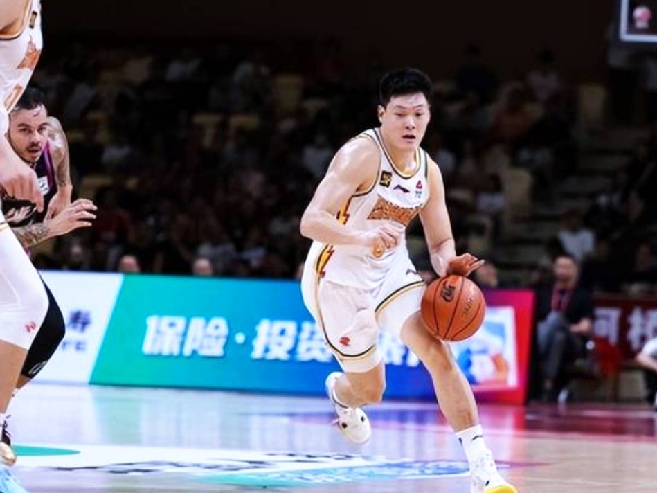 开云体育官网-山西男篮客场大胜，喜迎连胜