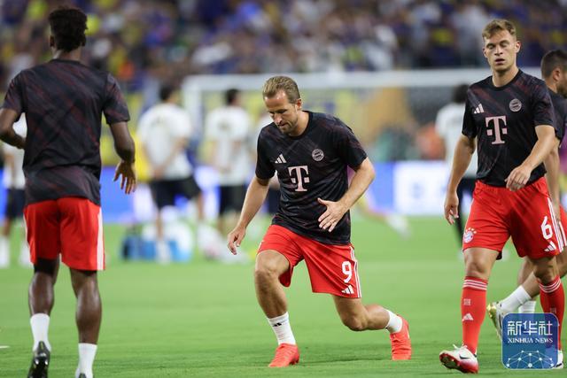 开云下载-拜仁慕尼黑队员接连破门，领衔进攻