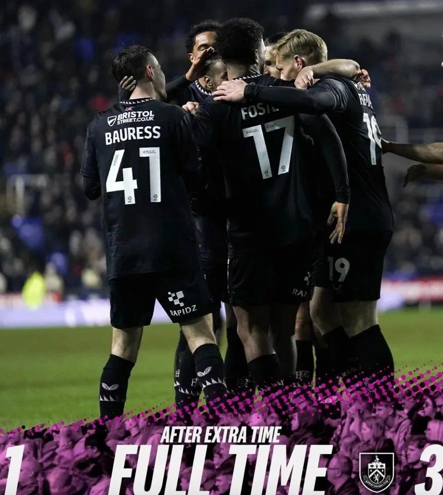 包含伯恩利客场惜败，近期状态低迷的词条