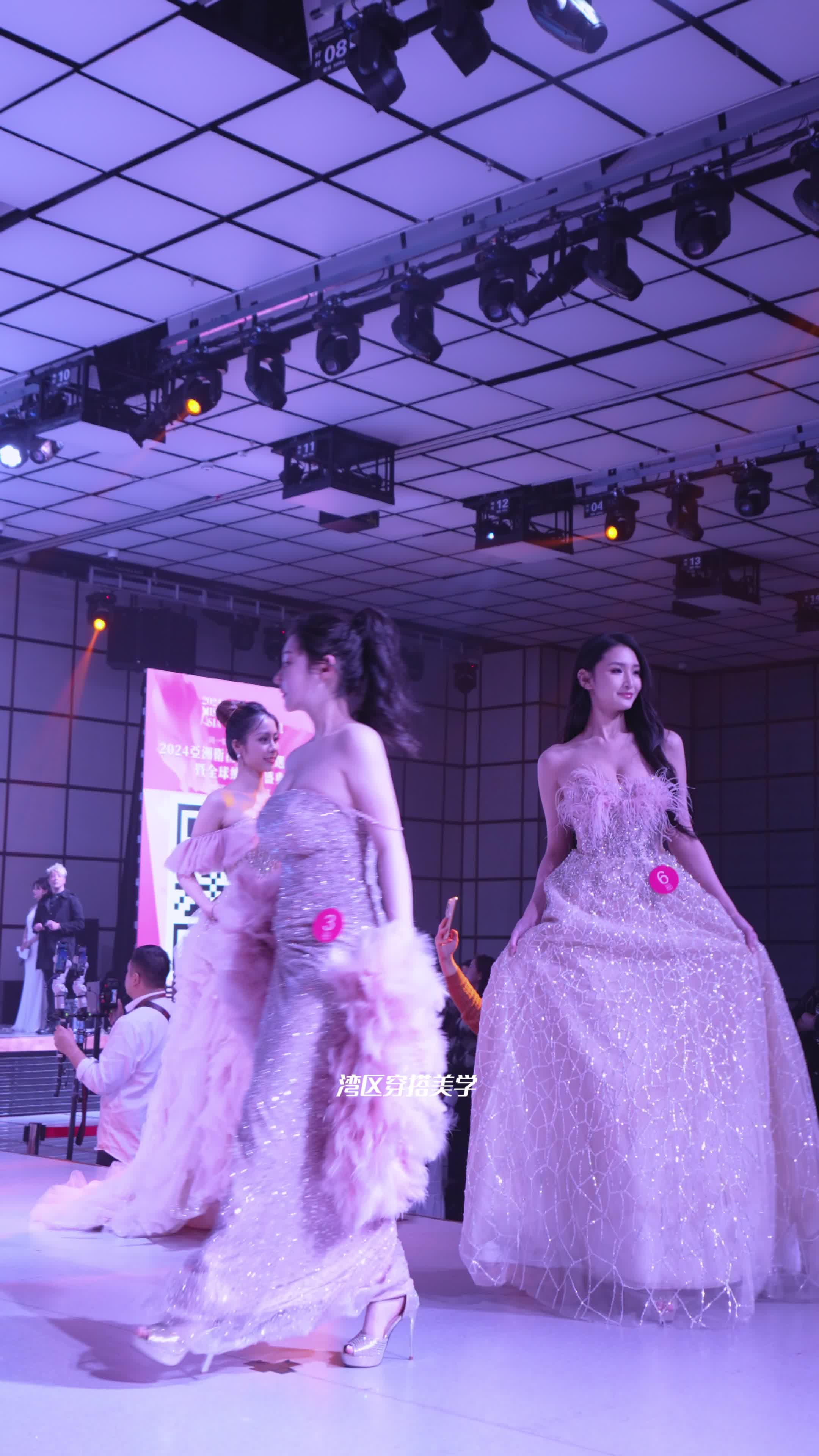 开云体育-美女选手风采翩翩赢得万千观众