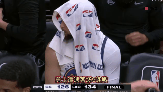 开云APP-篮网核心失误频传，客场连败瞬间陷困