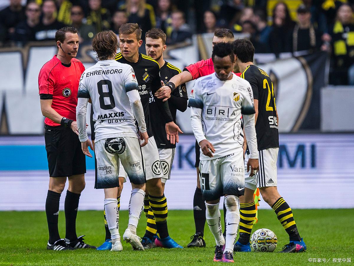 包含格拉那卡纳克队加强防线，连续七场不败的词条