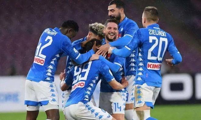 开云平台-那不勒斯大比分击败对手，实现连胜