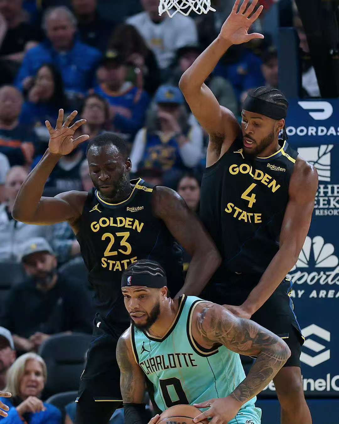 开云体育-勇士队士气高昂，全队备战下一场比赛