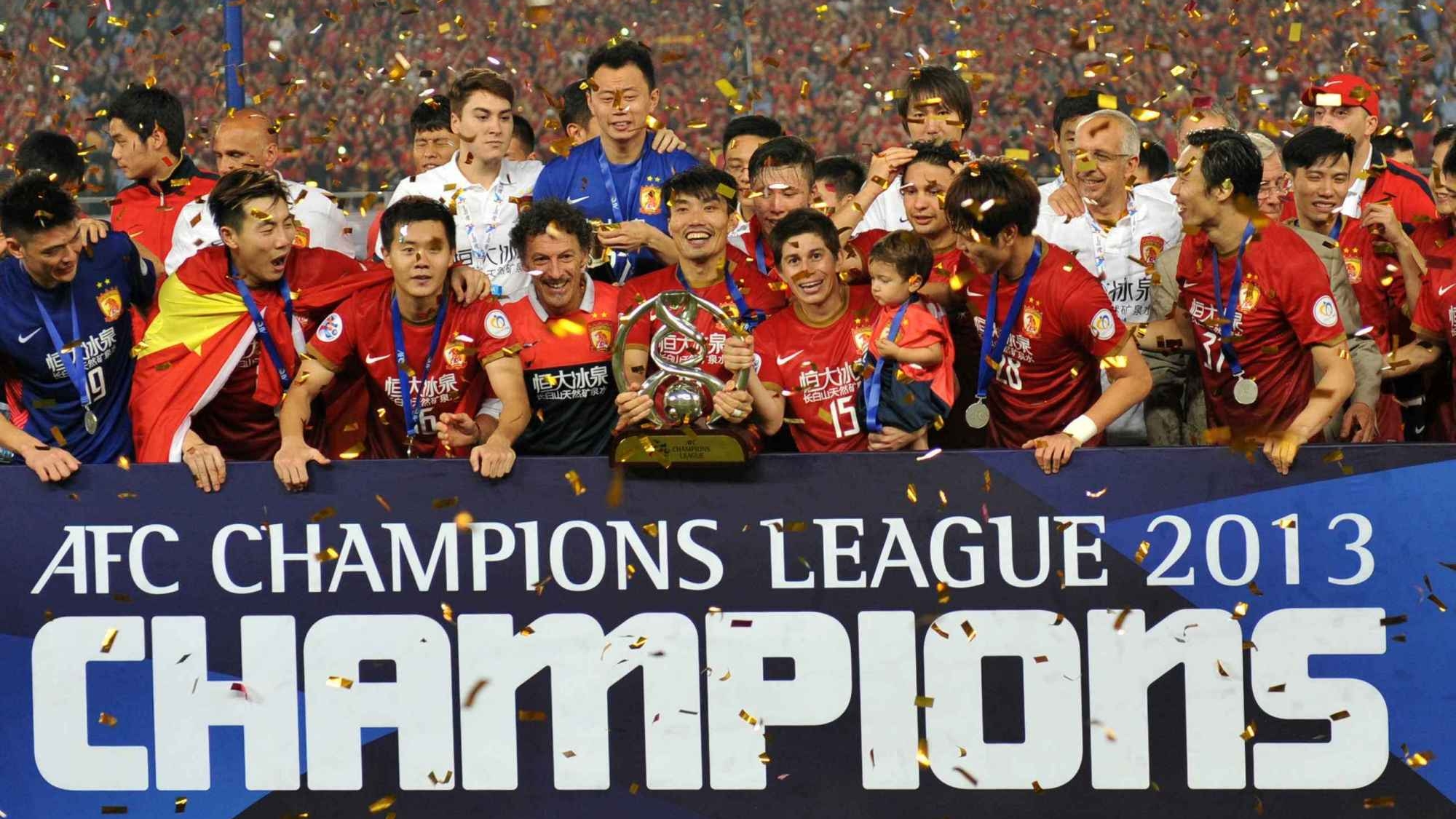 开云体育在线-广州恒大主场强势，球员士气高涨