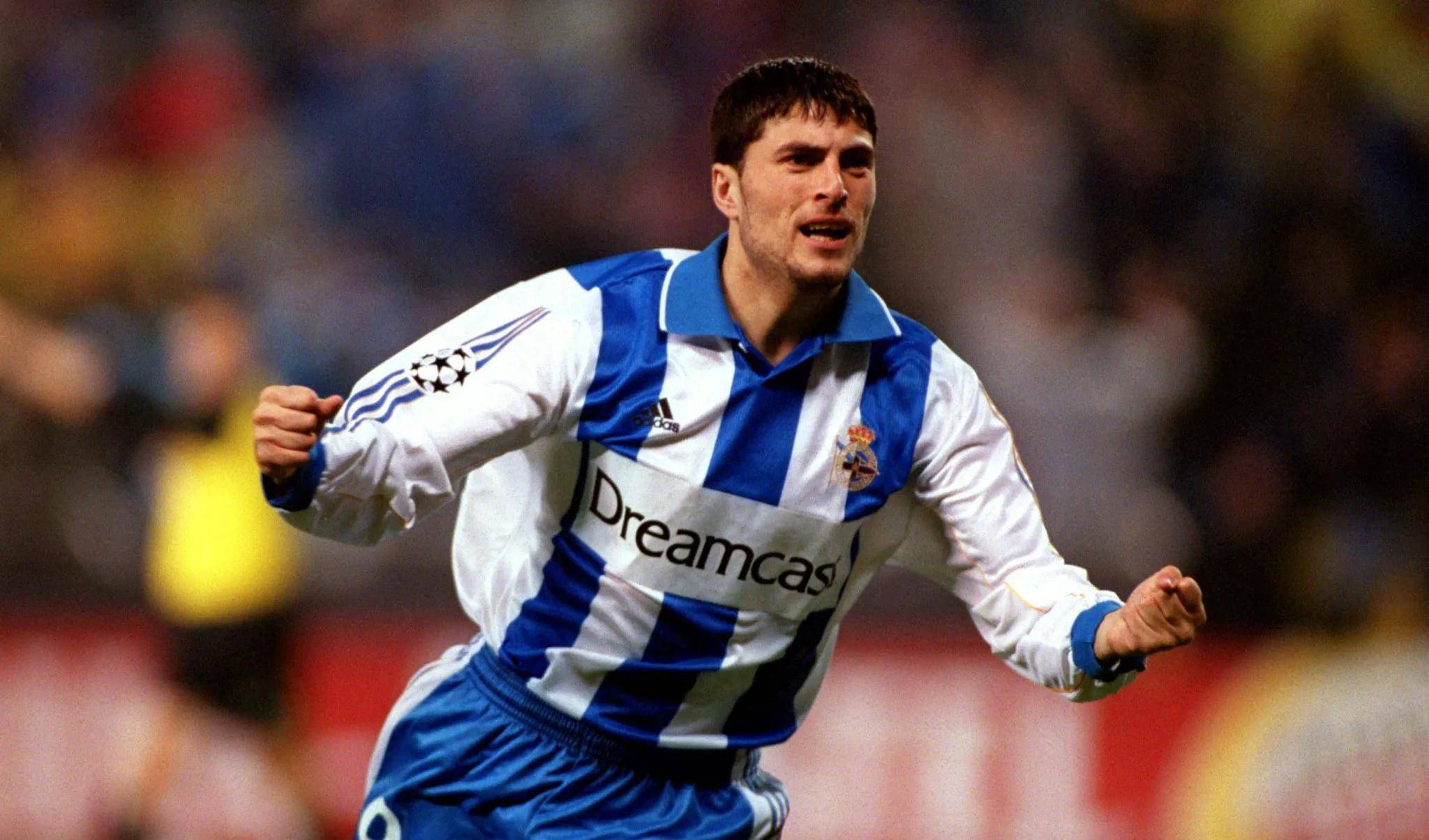 开云体育APP下载-拉科鲁尼亚主场不敌巴伦西亚，未能改变战局