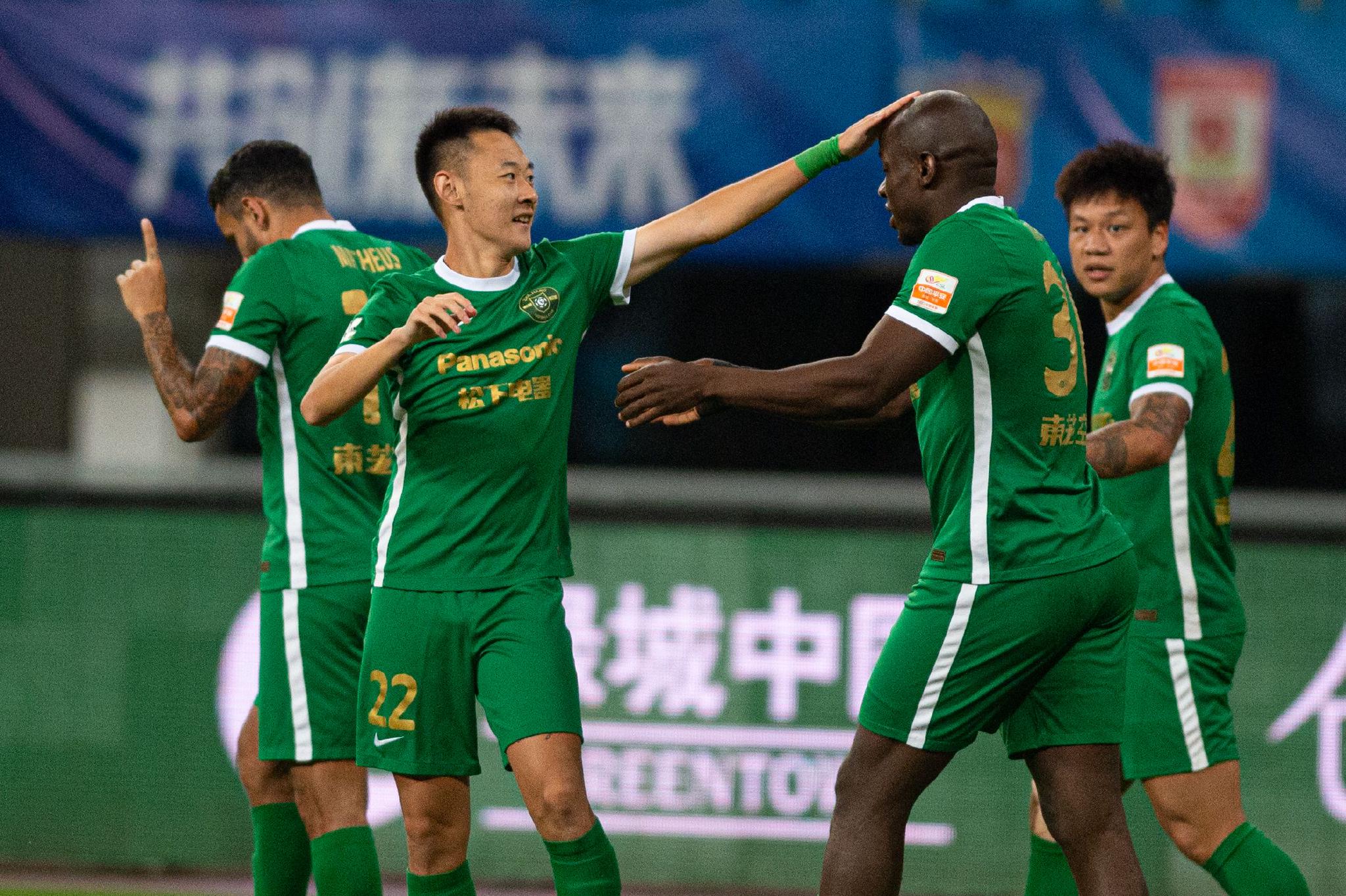 中国球队在洲际联赛中打出高水平表现