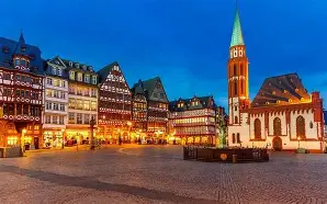 法兰克福后卫克鲁尔森因伤退出周末比赛，考验球队深度！