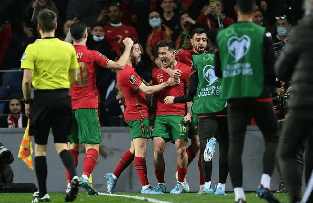 葡萄牙队备战匈牙利，实力对决