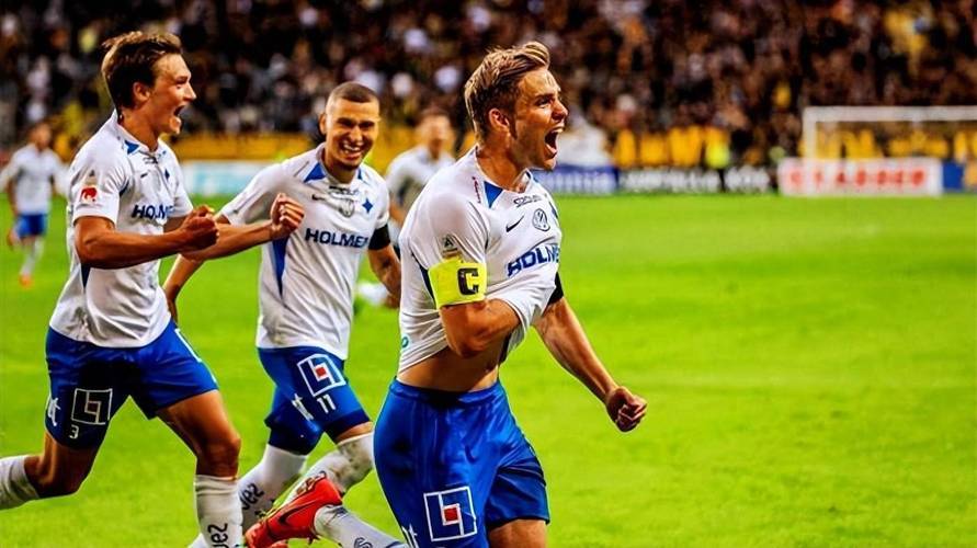 开云体育官网-马尔默特拉碧主场获胜，夺冠气势如虹