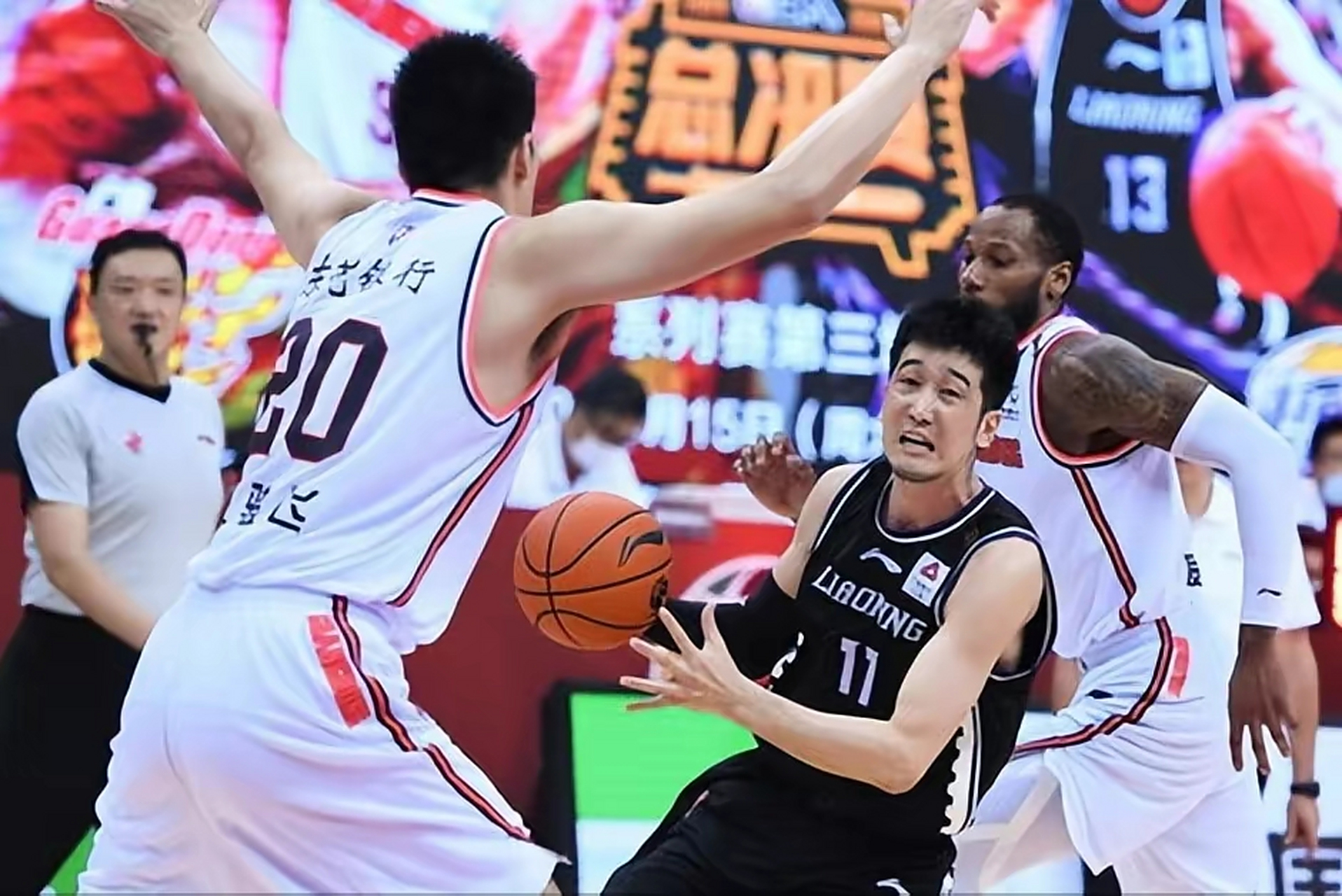 开云体育官方网站-兢兢业业，矢志必胜，篮球狂热终见巅峰！的简单介绍