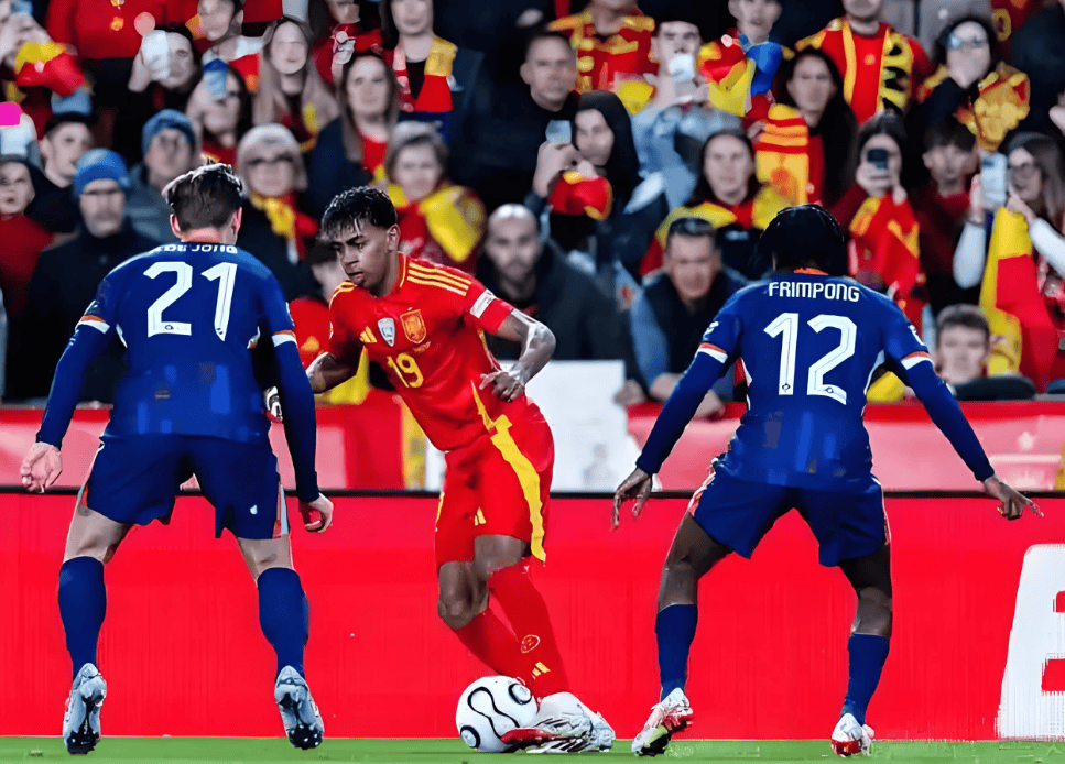 开云体育中国-墨西哥队取胜出线，欧国联比赛备受瞩目的简单介绍