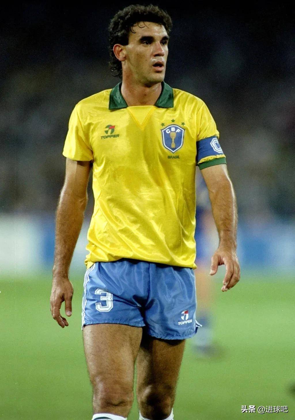 巴西球队凭借出色表现晋级淘汰赛
