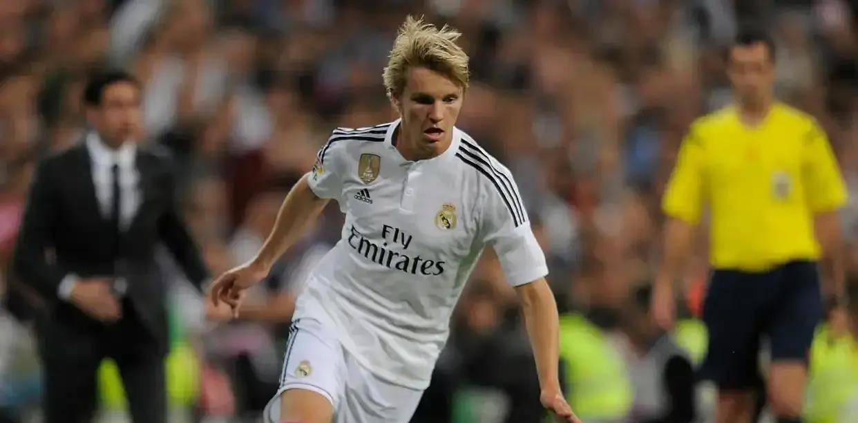 开云体育在线-皇马连续高歌，淘汰之路一帆风顺