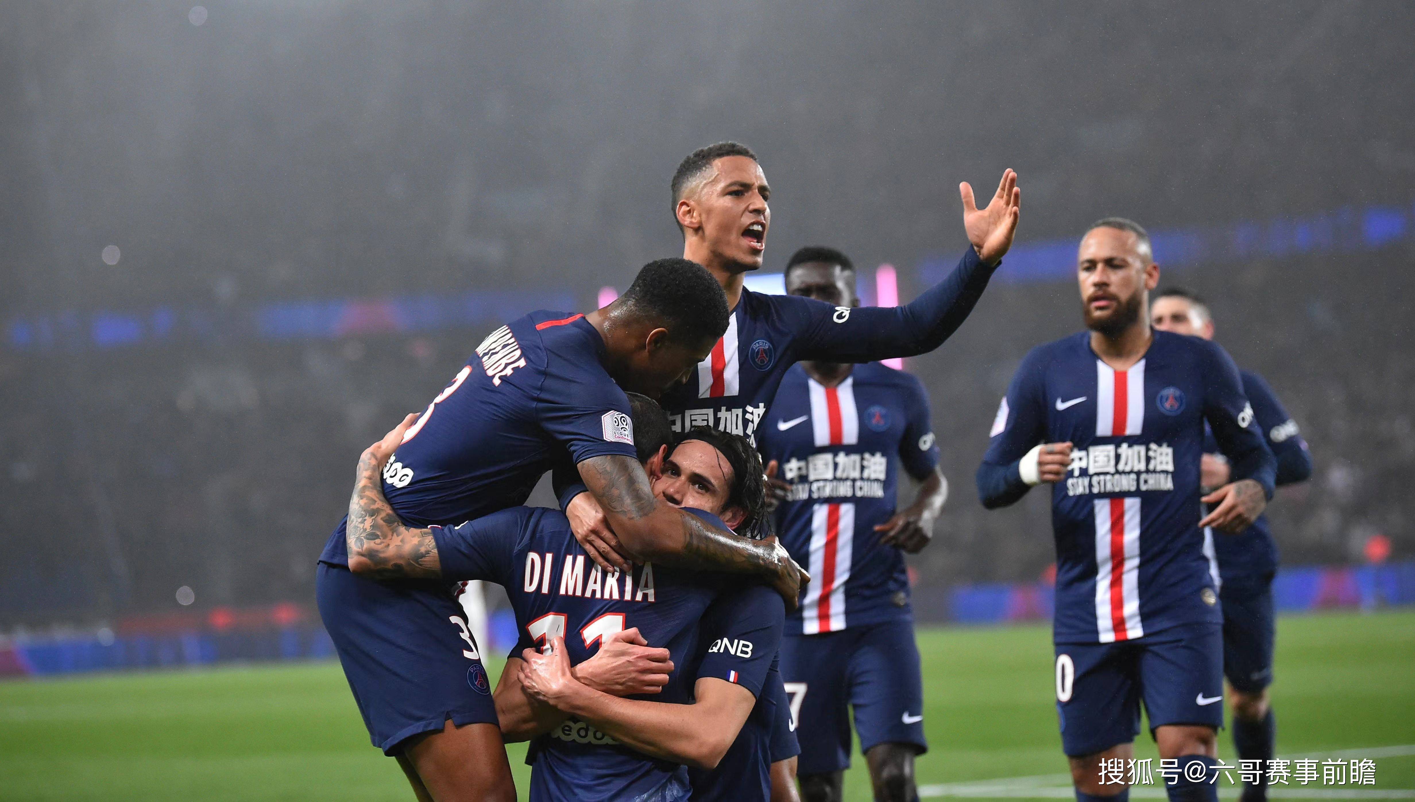 法国队战胜日本，取得晋级关键胜利