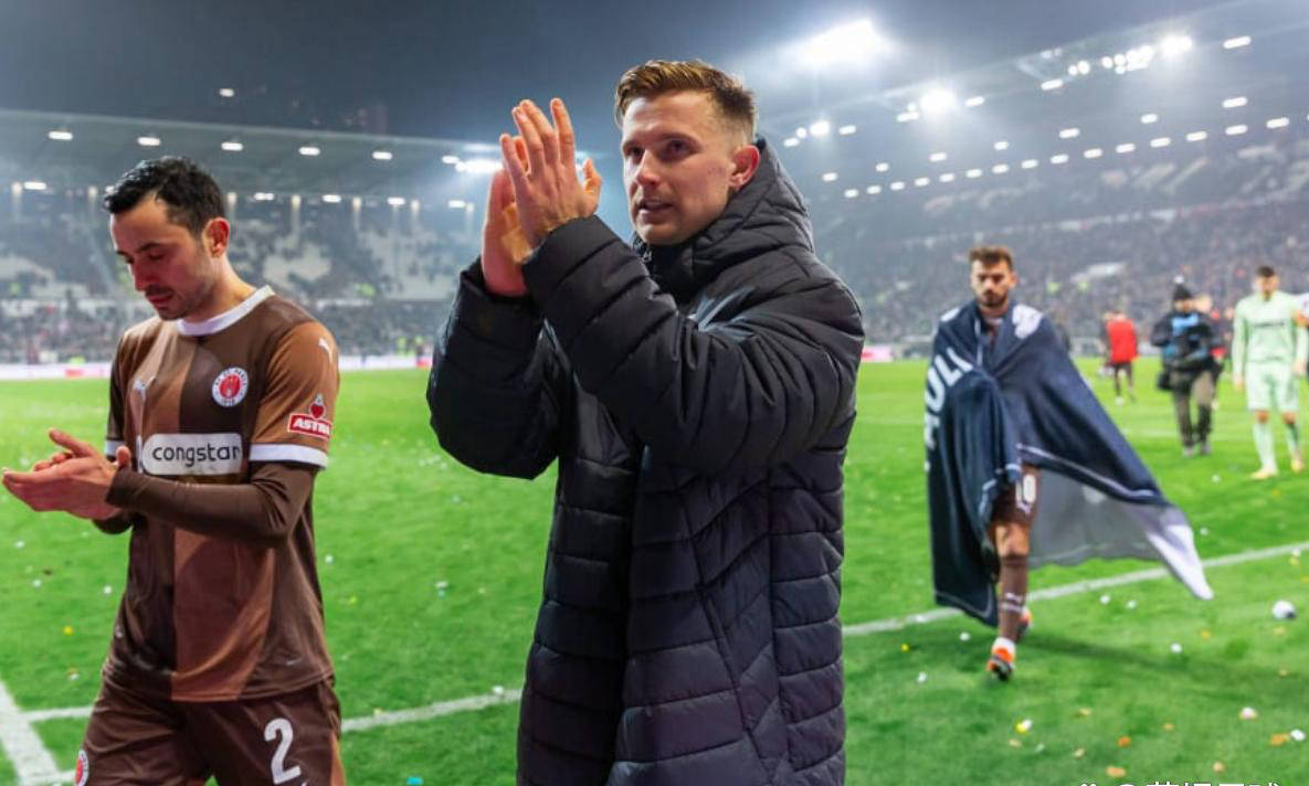 奥格斯堡主场苦战平局，保持不败不动摇的简单介绍