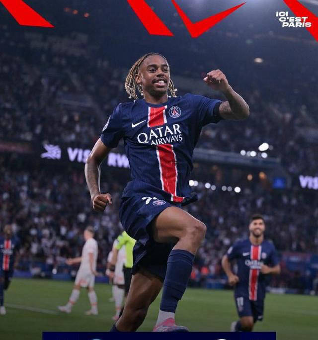 比赛中球员的精彩进球令人瞠目结舌 比赛中球员的精彩进球令人瞠目结舌