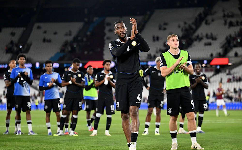 开云体育中国-切尔西客场不敌西汉姆，积分榜上失去前四席位