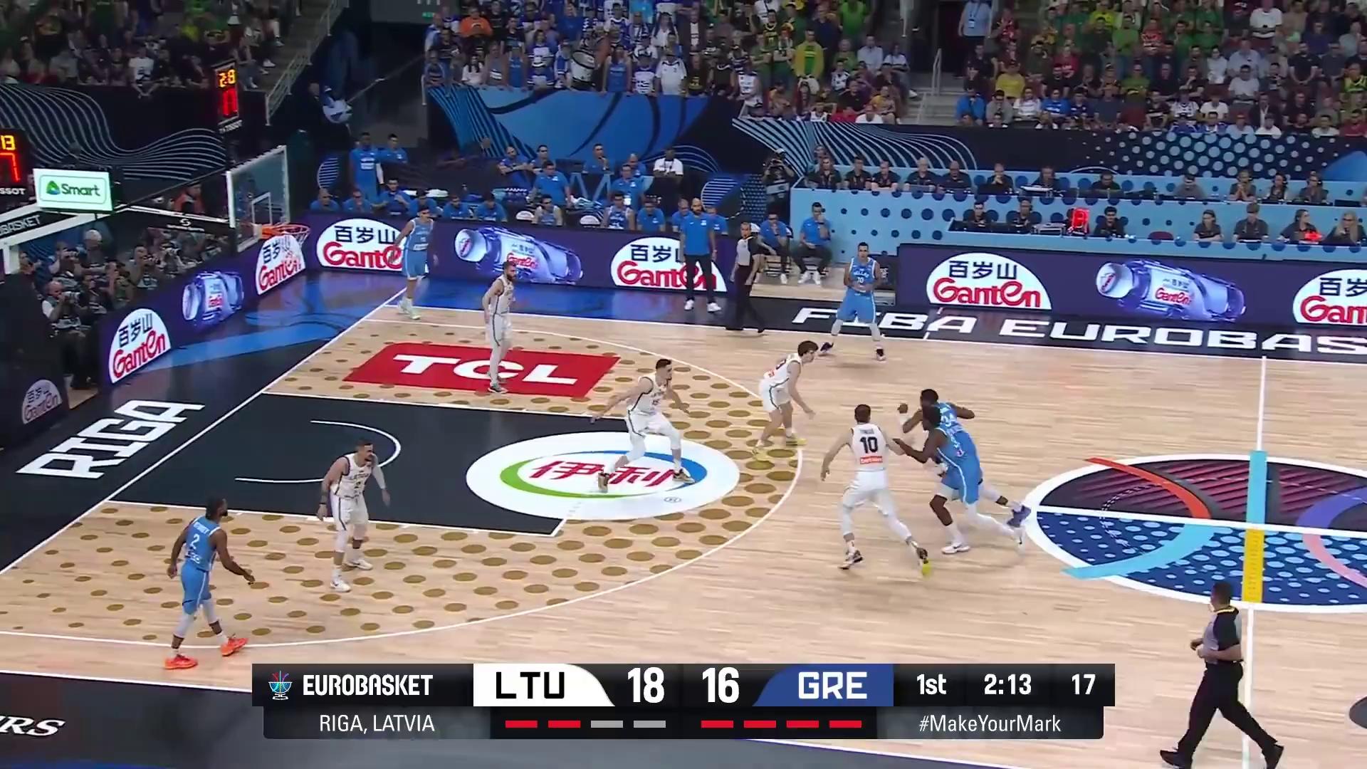 小牛惨败雄鹿，字母哥轰下30分